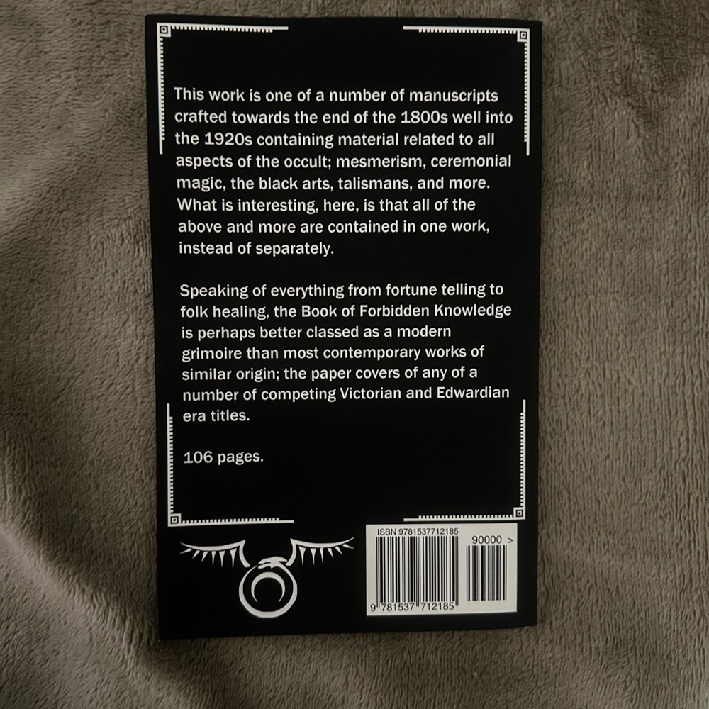 Book Bundle - Picture 7 of 7